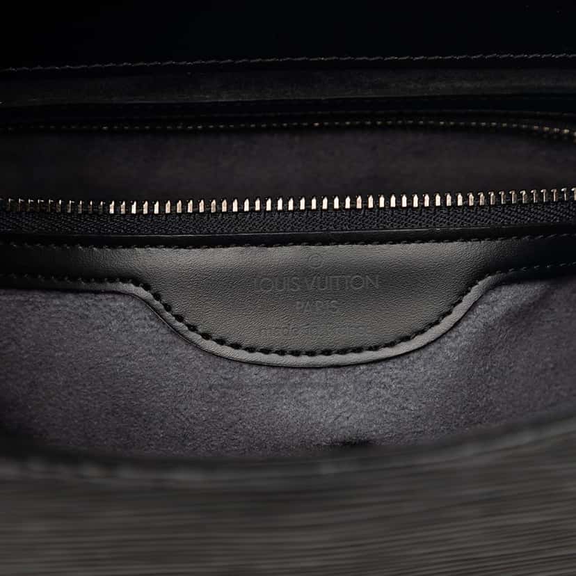 Louis Vuitton Epi Sac Verseau Black Leather Very good condition - Box View