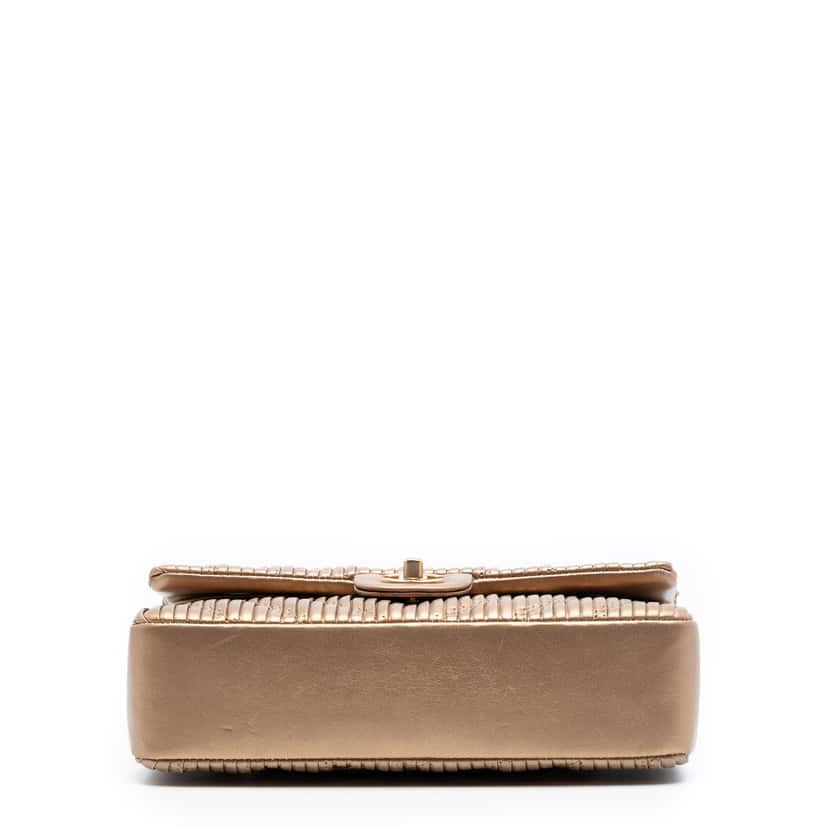 Chanel Medium Classic Chevron Calfskin Pleated Double Flap Brown Leather Very good condition - Back View