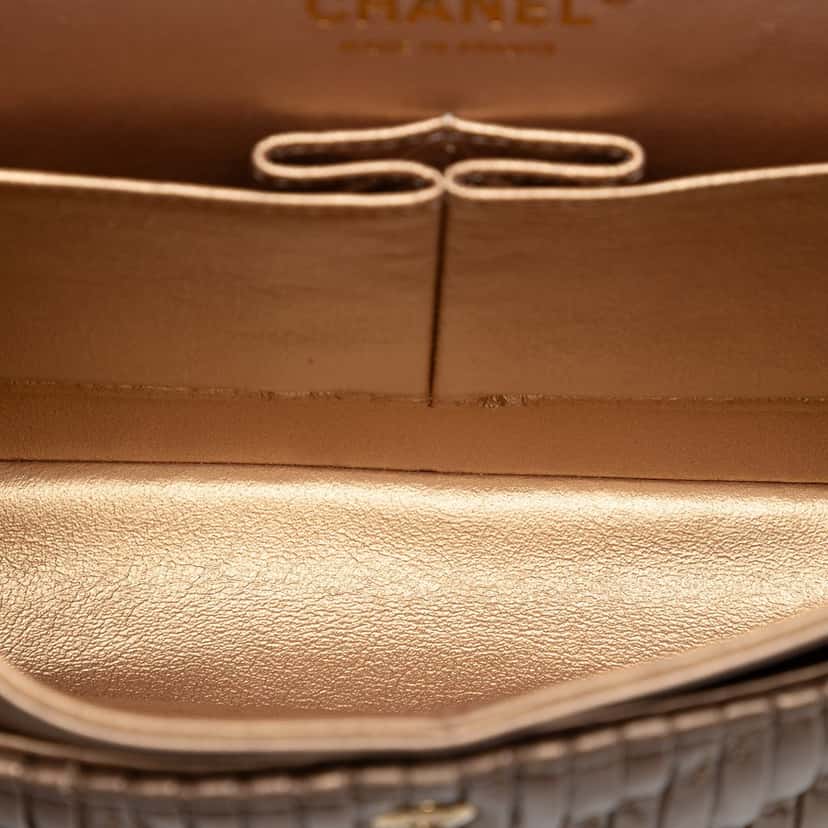 Chanel Medium Classic Chevron Calfskin Pleated Double Flap Brown Leather Very good condition - Inside View