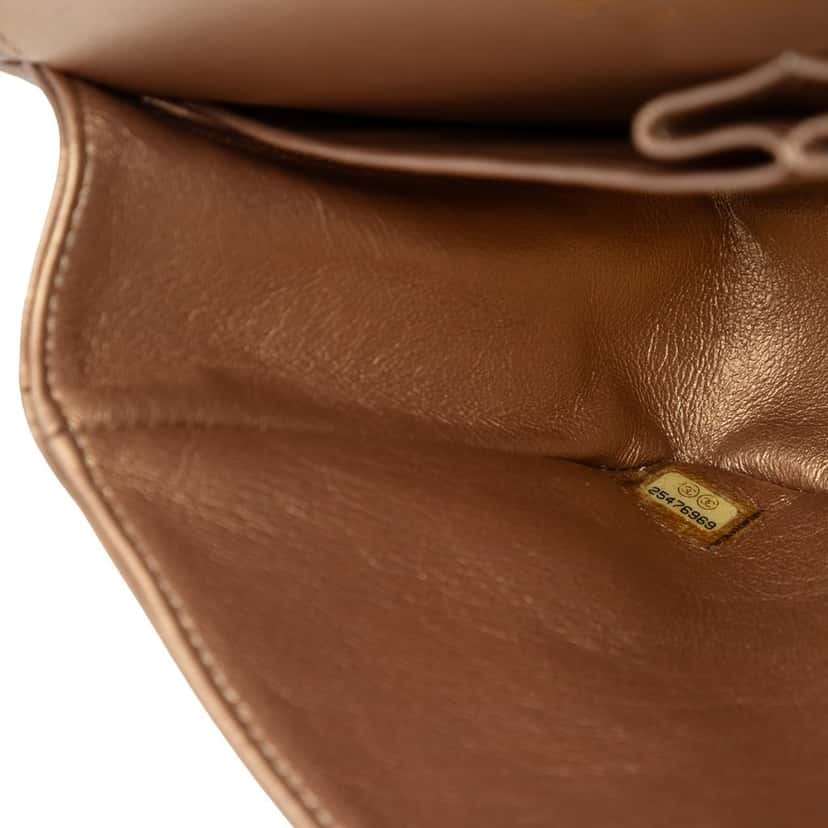 Chanel Medium Classic Chevron Calfskin Pleated Double Flap Brown Leather Very good condition - Box View