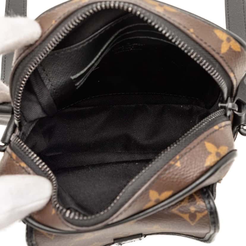 Louis Vuitton Monogram Macassar Christopher Wearable Brown Very good condition - Model View