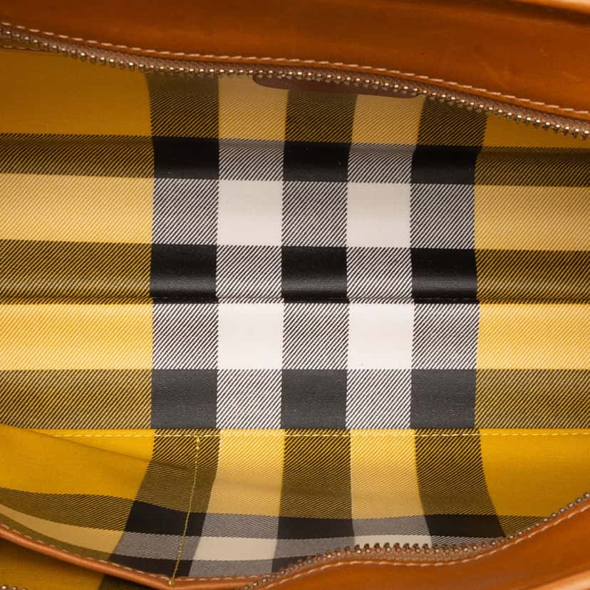 Burberry Straw and Leather Handbag Beige Very good condition - Model View