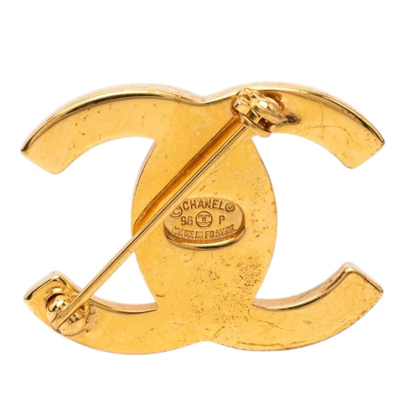 Chanel CC Gold Plated Turn Lock Brooch Gold Metal Very good condition - Back View