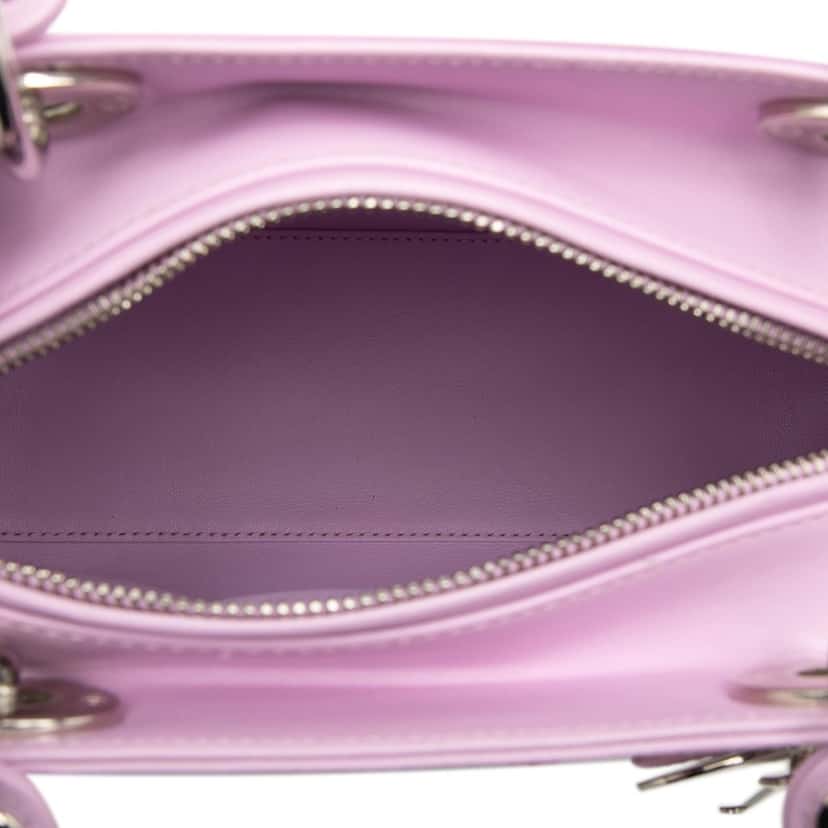 Dior Medium Calfskin Pockets Lady Dior Pink Leather Very good condition - Model View