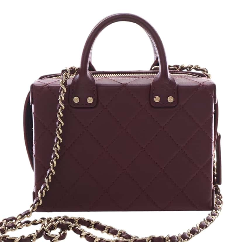 Chanel Small CC Quilted Calfskin Top Handle Convertible Vanity Case Red Leather Very good condition - Model View