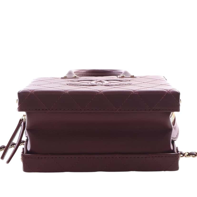 Chanel Small CC Quilted Calfskin Top Handle Convertible Vanity Case Red Leather Very good condition - Box View