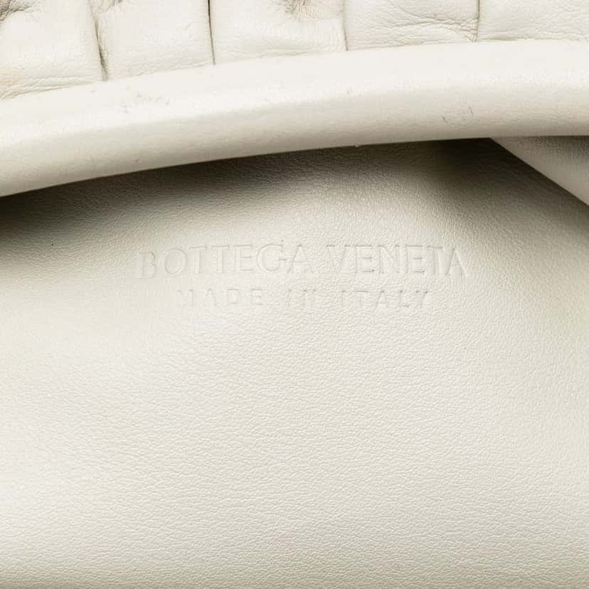 Bottega Veneta Lambskin The Pouch White Leather Very good condition - Box View