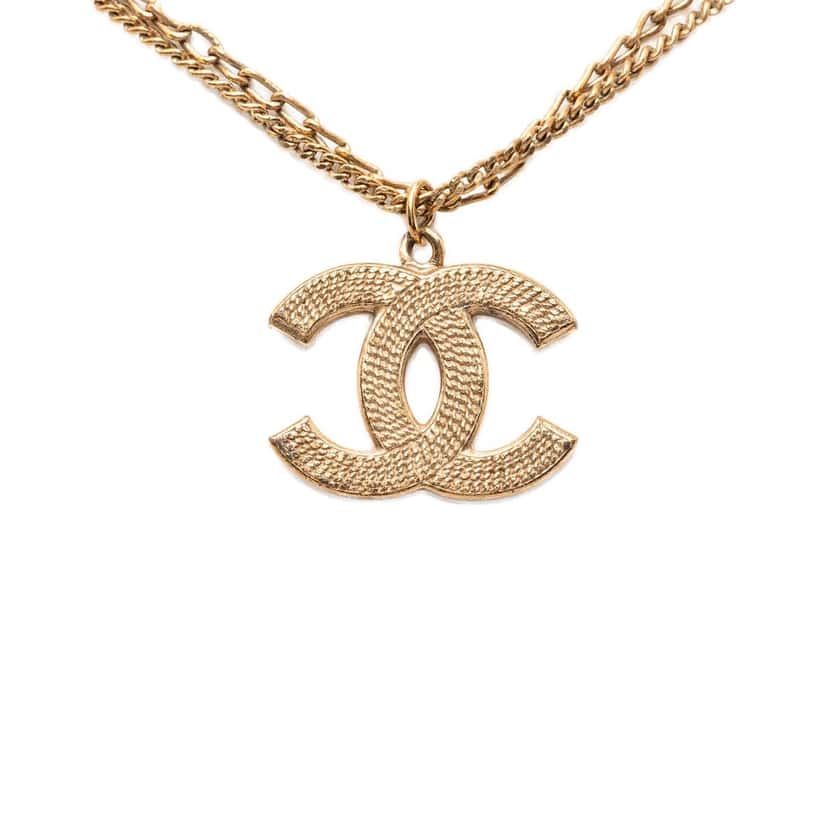 Chanel CC Gold Plated Textured Pendant Double Chain Necklace Gold Metal Very good condition - Front View