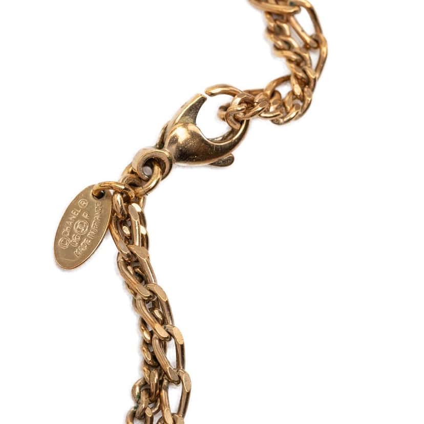 Chanel CC Gold Plated Textured Pendant Double Chain Necklace Gold Metal Very good condition - Model View