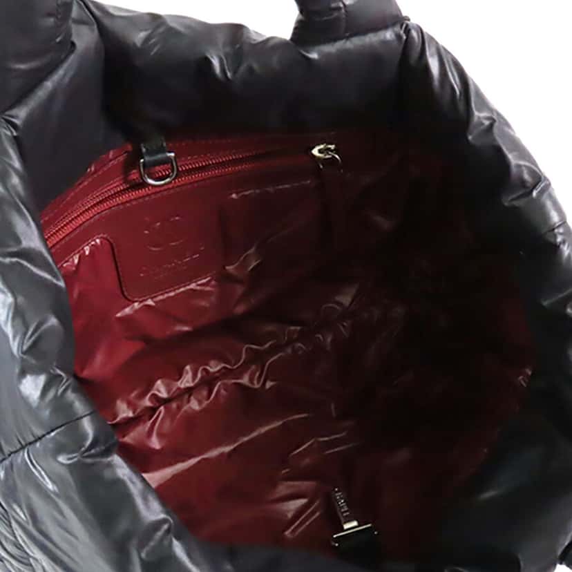 Chanel Small Quilted Nylon Coco Cocoon Tote Black Very good condition - Model View