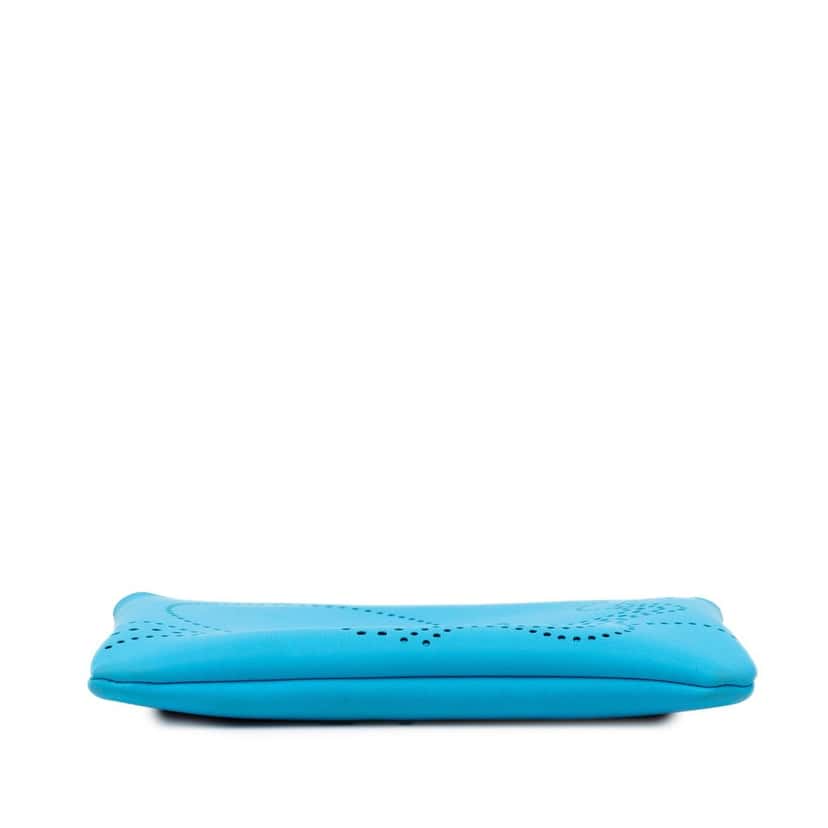 Hermès Small Perforated Nylon Neobain Poulpe Fiction Case Blue Very good condition - Inside View