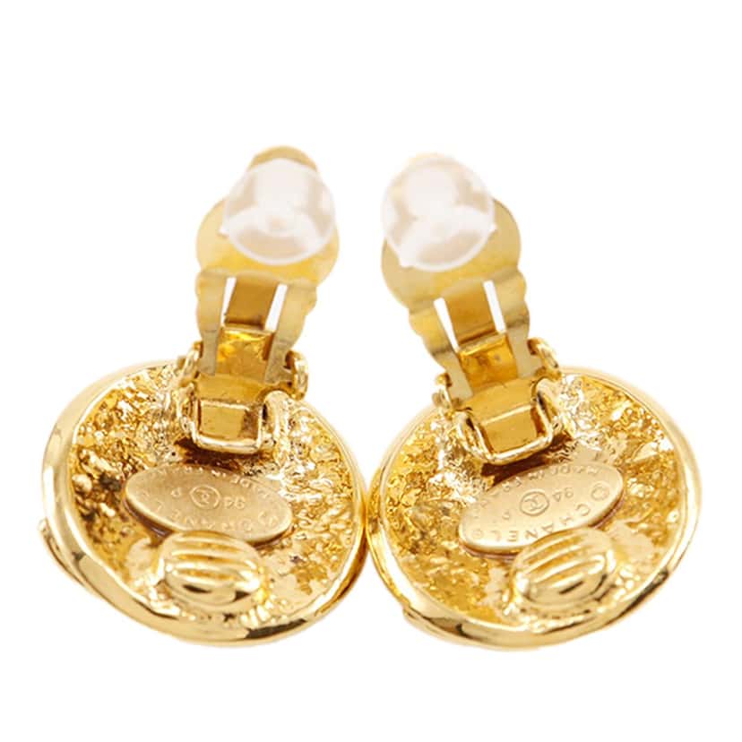 Chanel CC Gold Plated Round Clip On Earrings Gold Metal Very good condition - Inside View