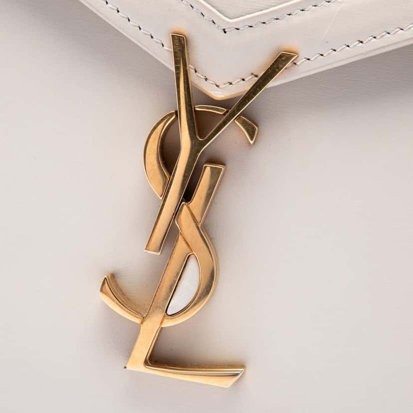 Saint Laurent Medium Smooth Calfskin Classic Monogram Cassandra Top Handle Bag White Leather Very good condition - Box View