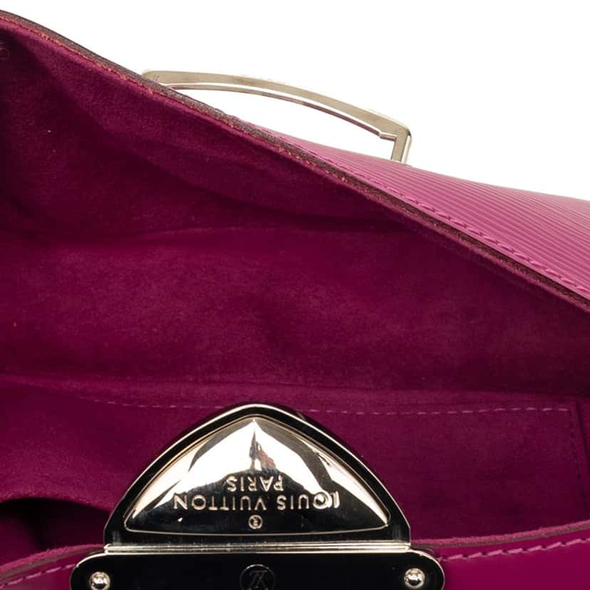 Louis Vuitton Epi Pochette Montaigne Purple Leather Very good condition - Model View