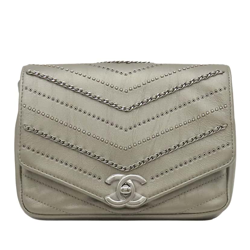 Chanel Small Chevron Calfskin Embellished Data Center Envelope Flap Silver Leather Very good condition - Front View