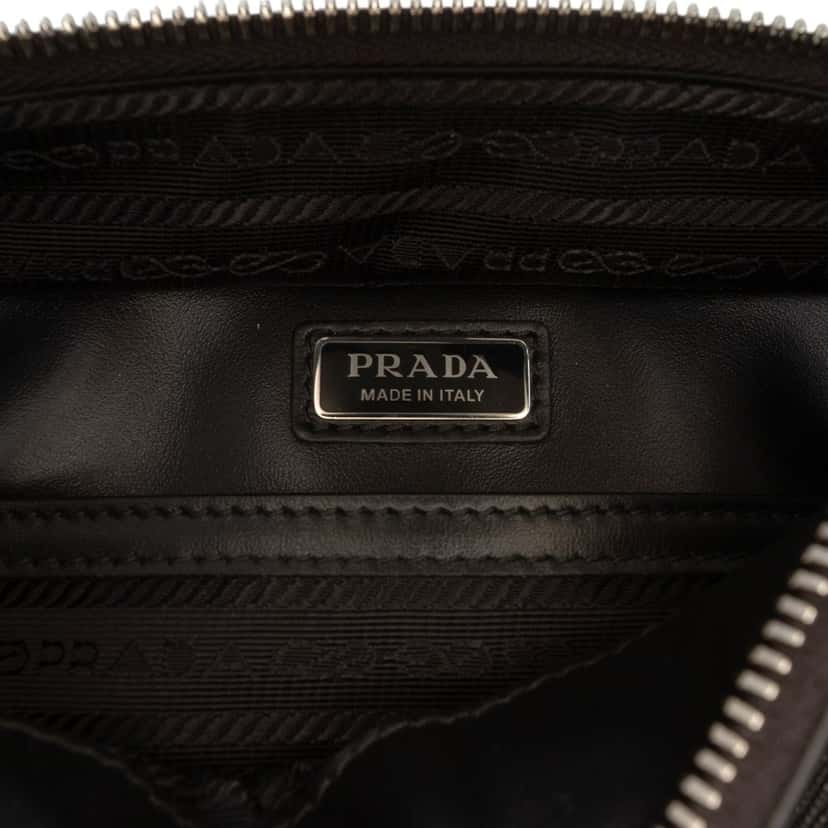 Prada Saffiano Brique Crossbody Black Leather Very good condition - Box View