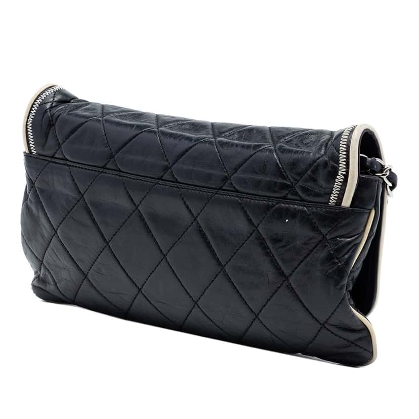 Chanel Quilted Lambskin Reissue East West Flap Black Leather Very good condition - Back View