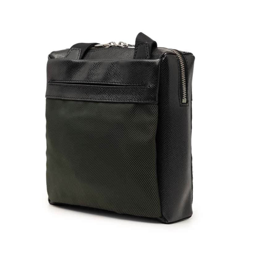 Louis Vuitton Taiga Sayan Green Leather Very good condition - Back View