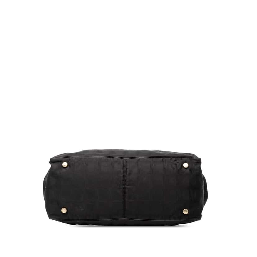 Chanel New Travel Line Nylon Tote Black Very good condition - Inside View