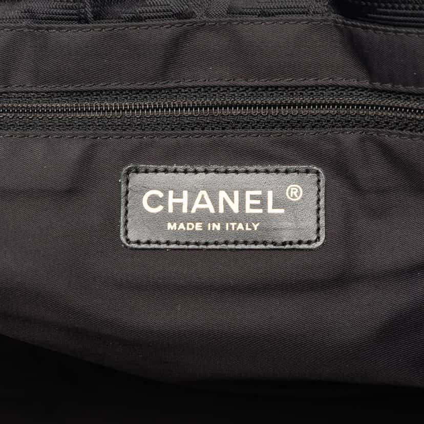 Chanel New Travel Line Nylon Tote Black Very good condition - Box View