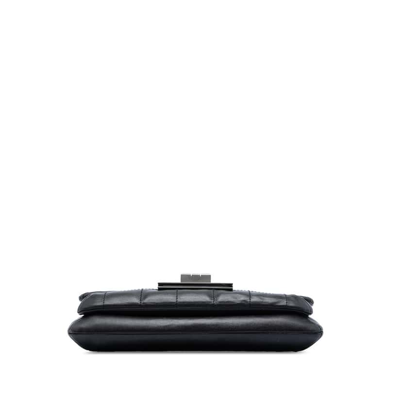 Chanel Chocolate Bar Calfskin Reissue 2.55 Flap Black Leather Very good condition - Inside View