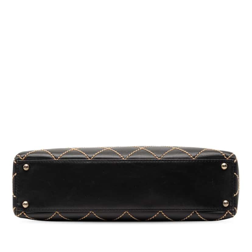 Chanel CC Calfskin Wild Stitch Handbag Black Leather Very good condition - Inside View