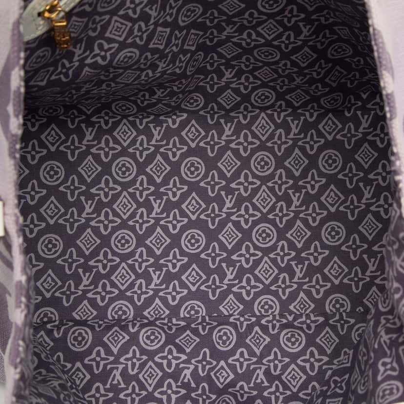 Louis Vuitton Monogram Tahitienne Cabas PM Purple Very good condition - Model View