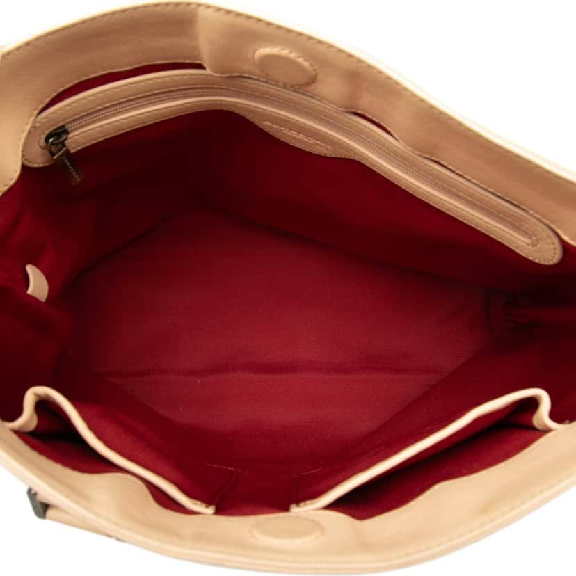 Burberry House Check Canvas Handbag Beige Very good condition - Model View