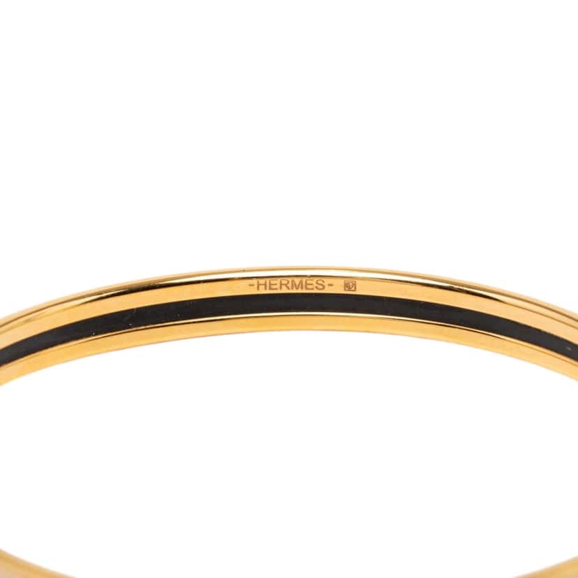 Hermès Extra Narrow Enamel Uni Bangle 65 Beige Very good condition - Model View