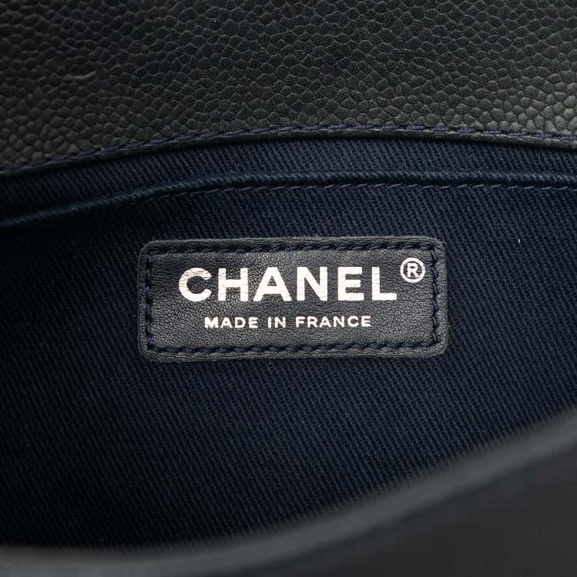 Chanel Medium Caviar Stitched Boy Flap Black Leather Very good condition - Box View