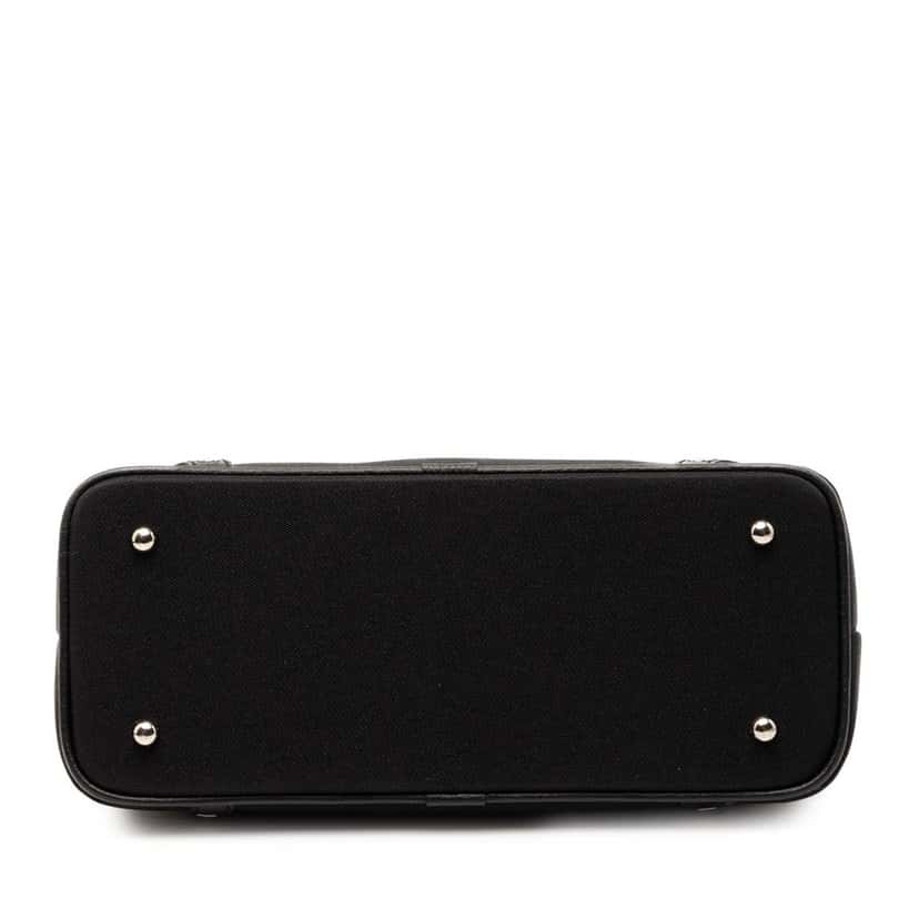 Burberry Nova Check Trimmed Canvas Shoulder Bag Black Very good condition - Inside View