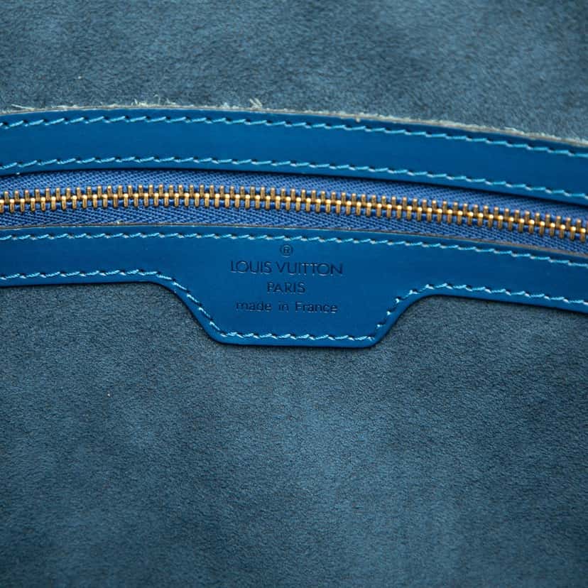 Louis Vuitton Epi Lussac Blue Leather Very good condition - Box View