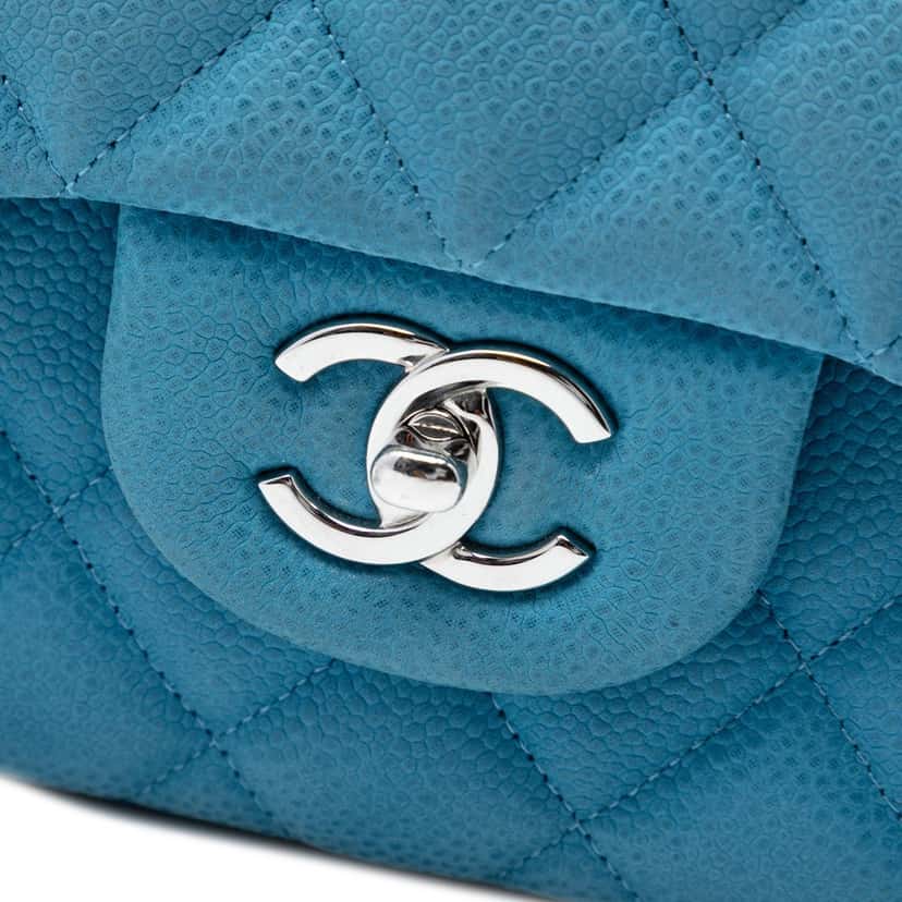 Chanel Jumbo Classic Caviar Double Flap Blue Leather Very good condition - Box View