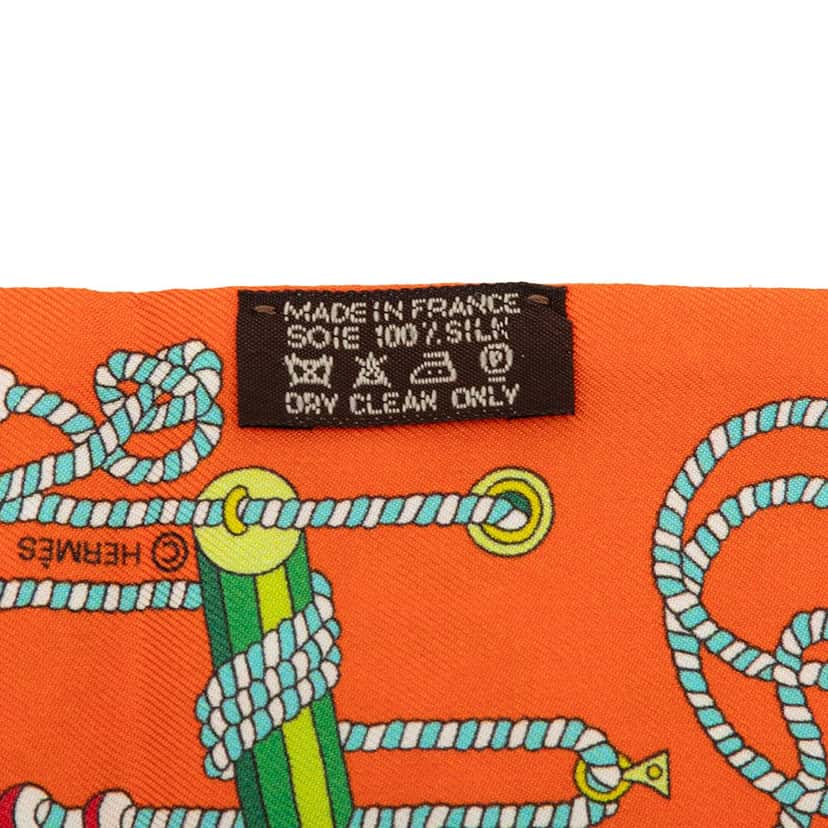 Hermès Cordages Silk Twilly Scarf Orange Very good condition - Model View