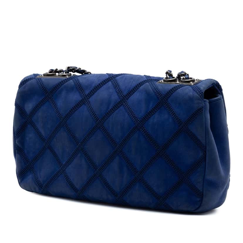 Chanel Small Iridescent Calfskin Diamond Stitch Chain Flap Blue Leather Very good condition - Back View