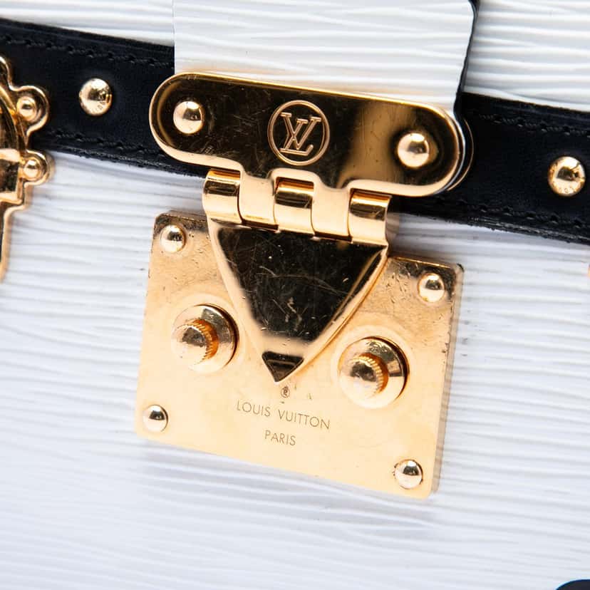 Louis Vuitton Epi Trunk Clutch White Leather Very good condition - Box View