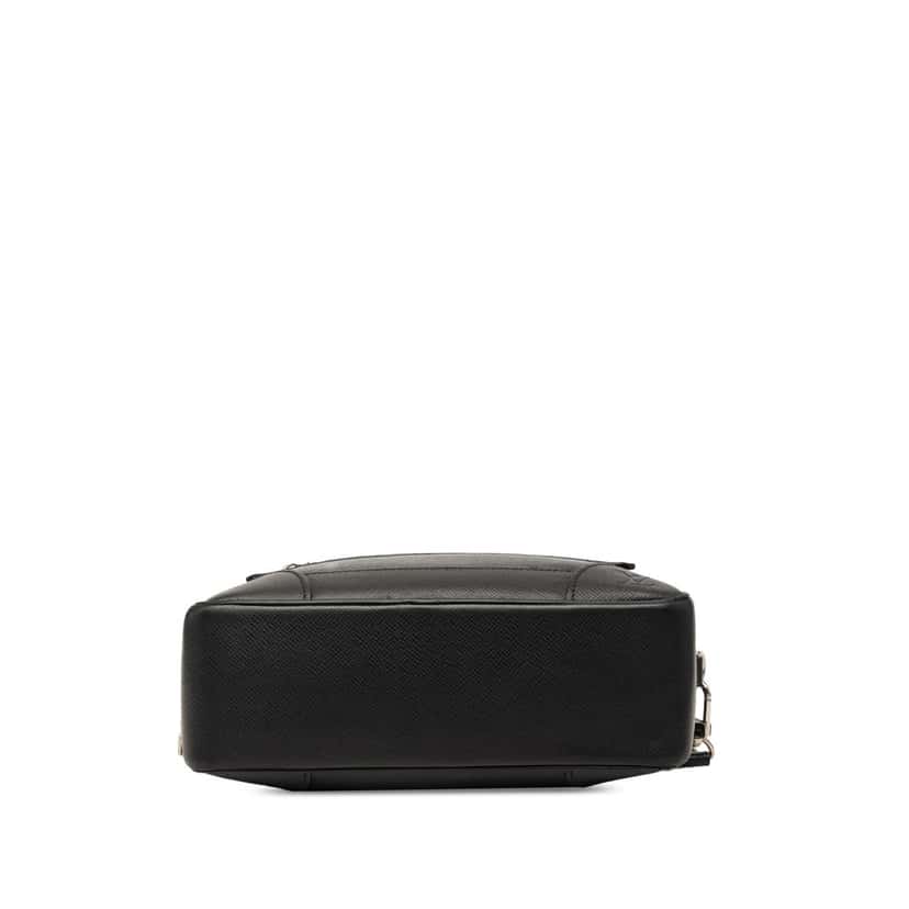 Louis Vuitton Taiga Neo Pavel Clutch Black Leather Very good condition - Inside View