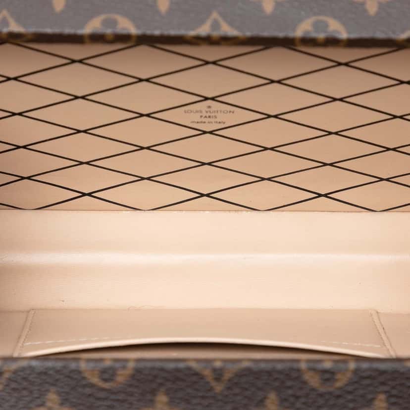 Louis Vuitton Monogram Petite Malle Brown Very good condition - Model View