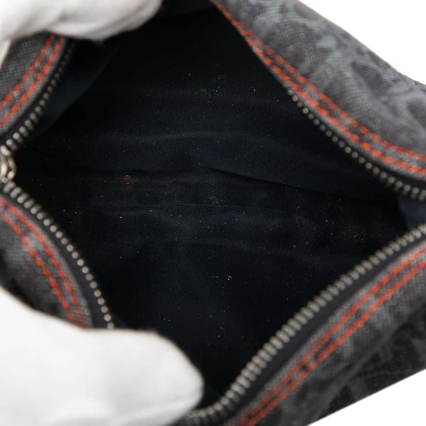 Dior Diorissimo Trotter Denim Flight Cosmetic Pouch Blue Very good condition - Model View