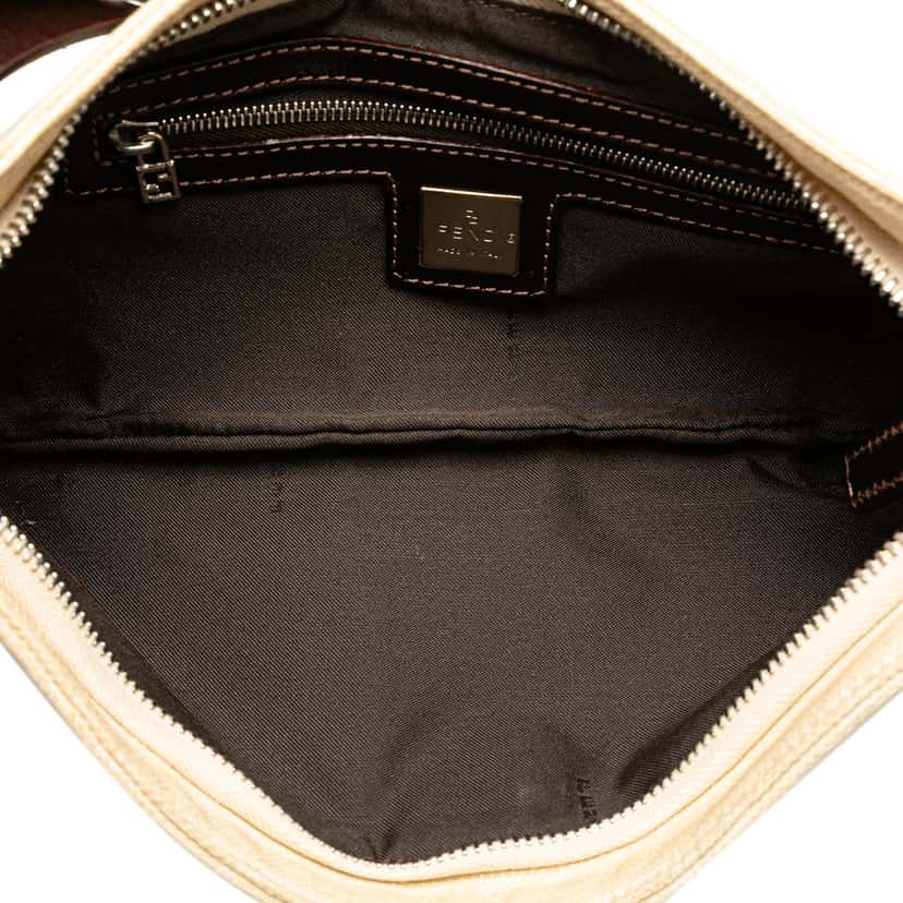 Fendi Zucca Canvas Crossbody Beige Very good condition - Model View