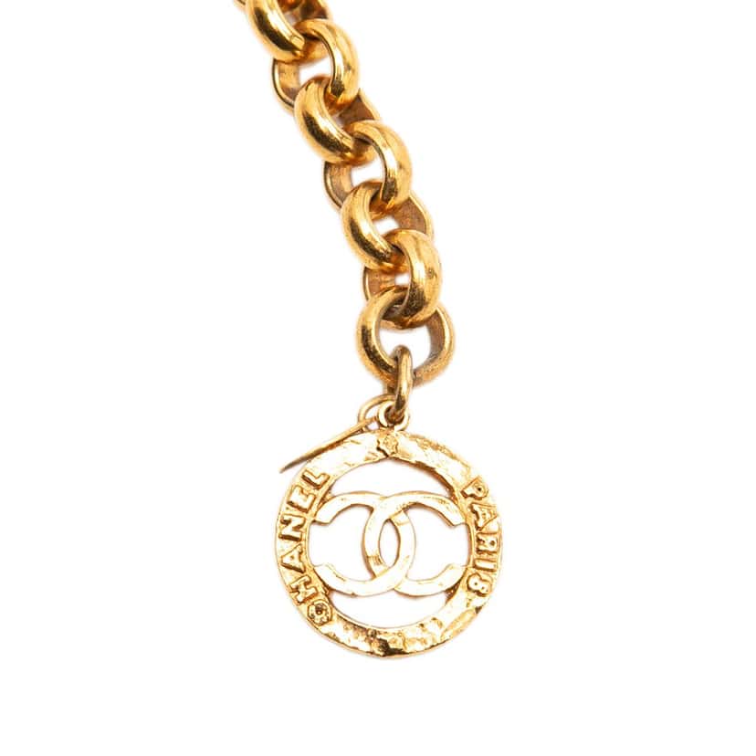 Chanel CC Gold Plated Medallion Chain Belt Gold Metal Very good condition - Back View