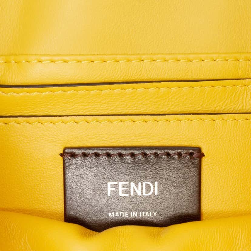 Fendi Leather Baguette Crossbody Silver Leather Very good condition - Model View
