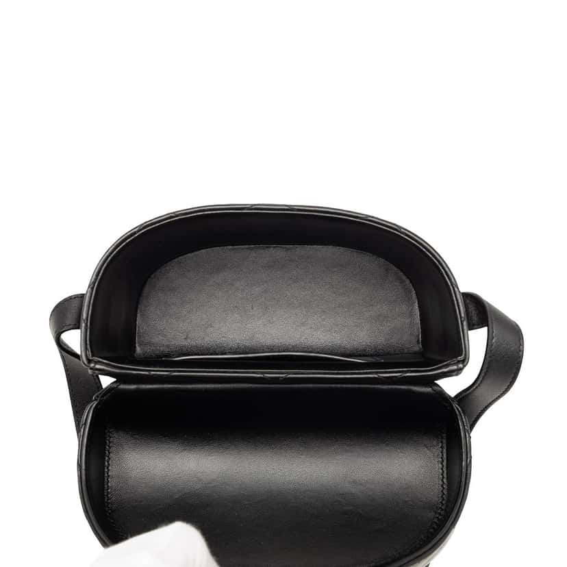Saint Laurent Quilted Lambskin Monogram June Box Bag Black Leather Very good condition - Model View