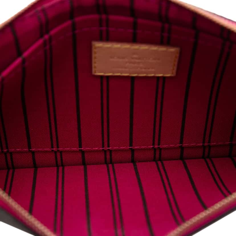 Louis Vuitton Monogram Neverfull MM Pouch Brown Very good condition - Model View