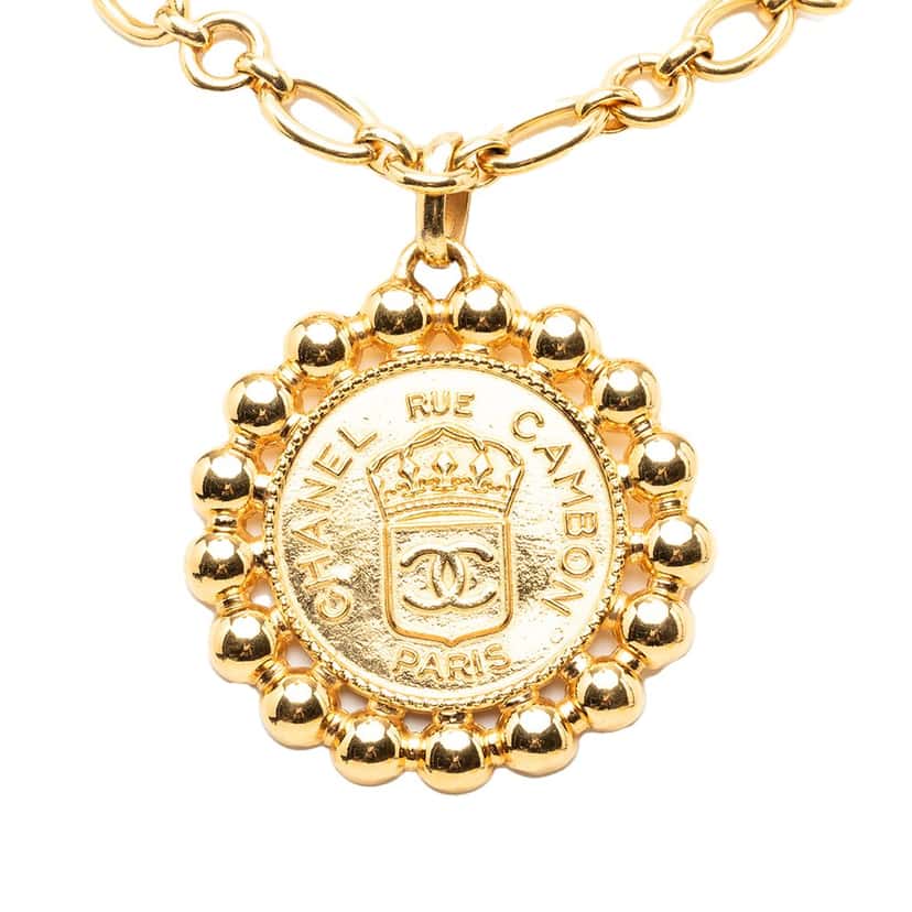 Chanel Gold Plated Rue Cambon Medallion Pendant Necklace Gold Metal Very good condition - Back View