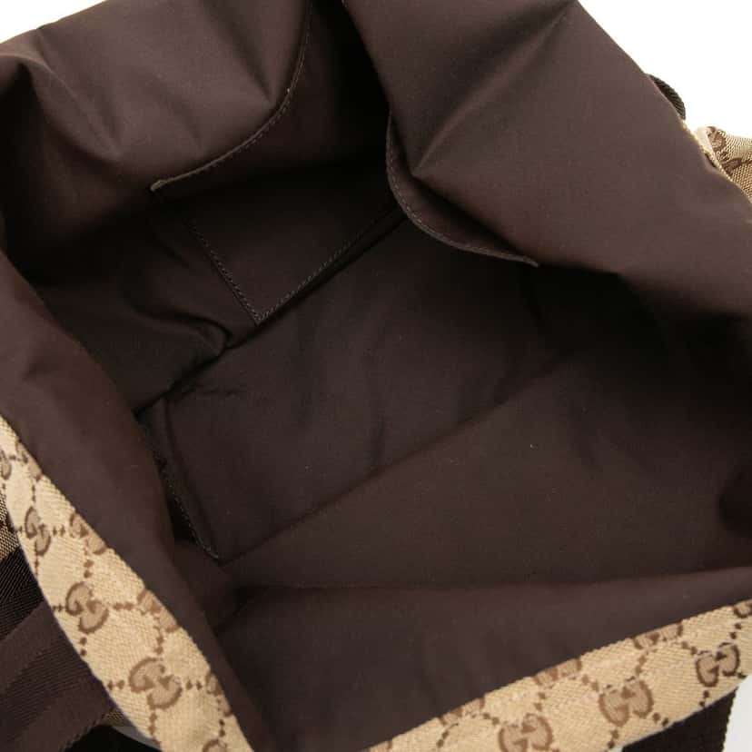 Gucci GG Canvas Tote Beige Very good condition - Model View