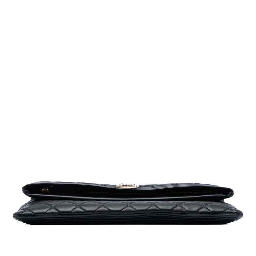 Chanel CC Quilted Lambskin Beauty Foldover Boy Clutch Black Leather Very good condition - Inside View