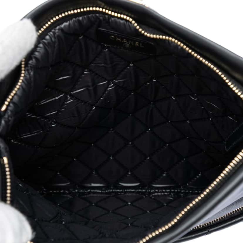 Chanel CC Quilted Lambskin Beauty Foldover Boy Clutch Black Leather Very good condition - Model View