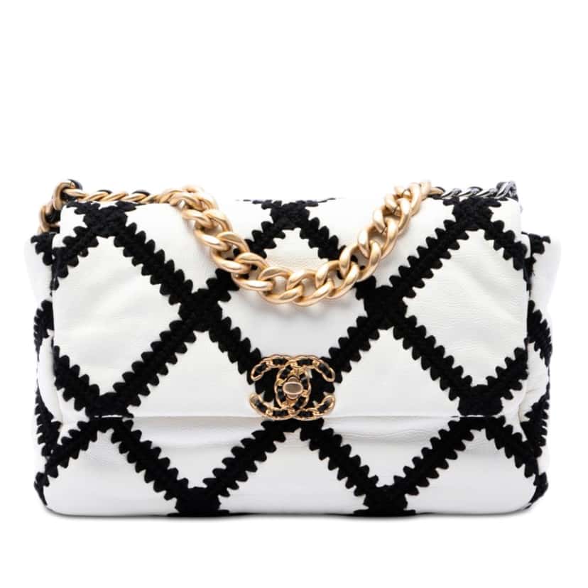 Chanel Large Crochet Calfskin 19 Flap White Leather Very good condition - Front View