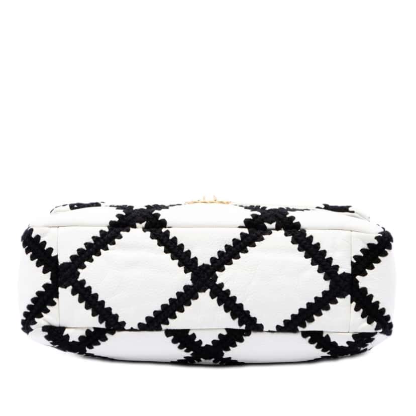 Chanel Large Crochet Calfskin 19 Flap White Leather Very good condition - Inside View